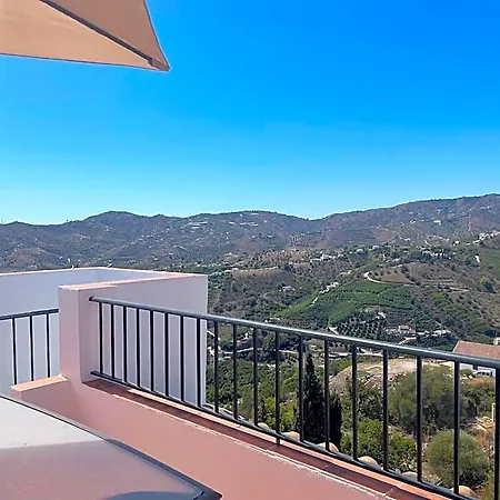 Cd-2063 Three Bedroom With Roof Terrace 2* Nerja