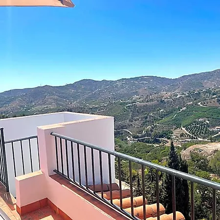Otel Cd-2063 Three Bedroom With Roof Terrace 2*